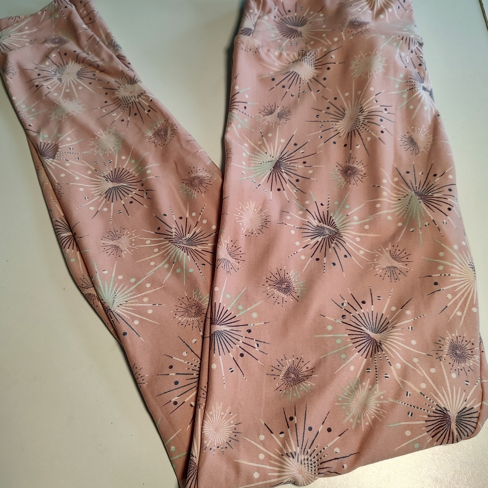 LuLaRoe Pink Fireworks Print Leggings